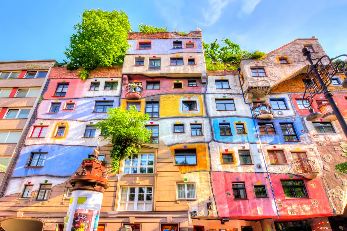 hundertwasserhaus-wien-ergo-reiseversicherung.jpg